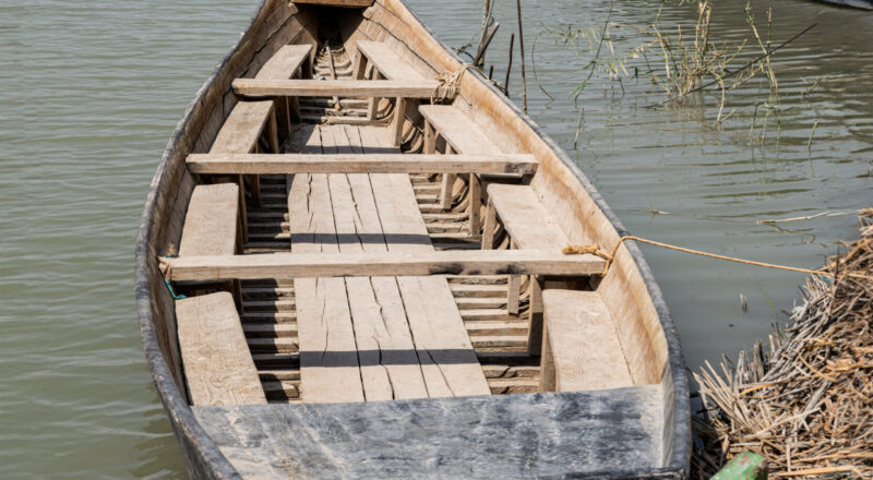 chibayish marshes boat