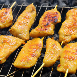 Barbecued turmeric chicken